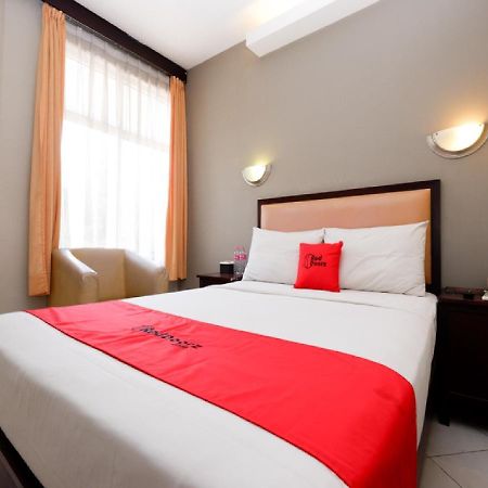 Reddoorz Plus @ Singosari Raya Semarang Exterior photo