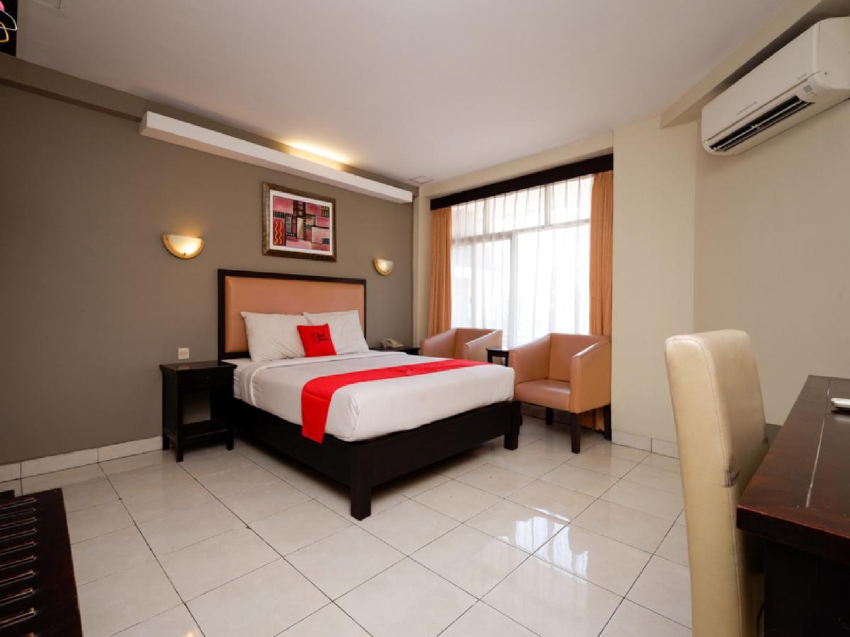 Reddoorz Plus @ Singosari Raya Semarang Exterior photo